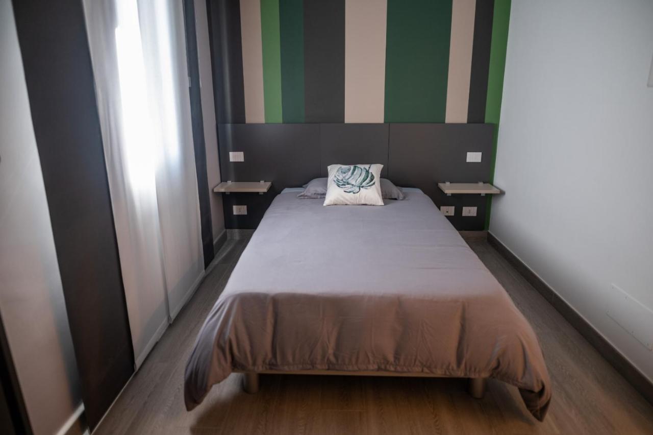 Grey House Guest House Luxury Latina Bagian luar foto