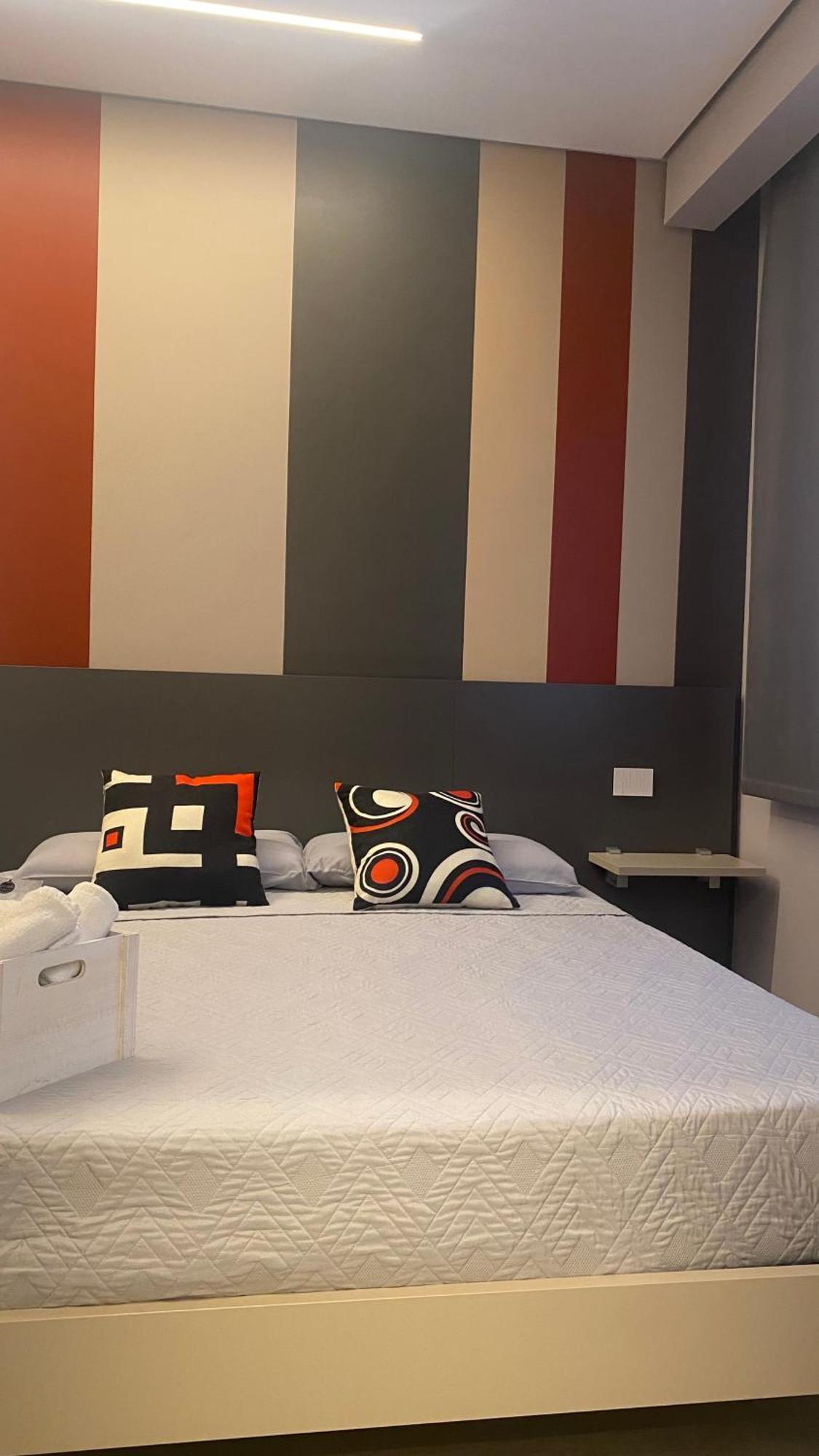 Grey House Guest House Luxury Latina Bagian luar foto